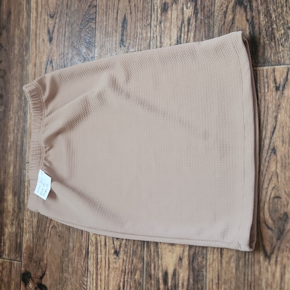 Girl's size 3 tan skirt